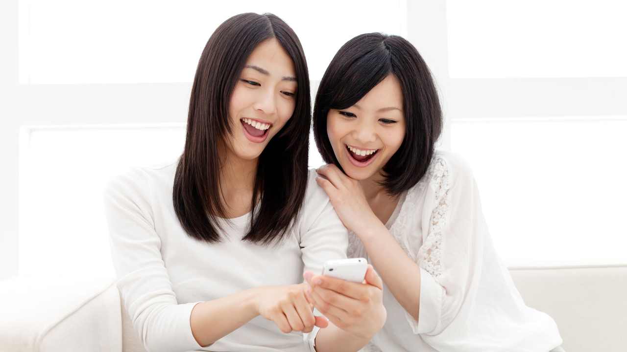 きれいな歯並びの女性たち